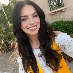 Meet your Posher, Janessa